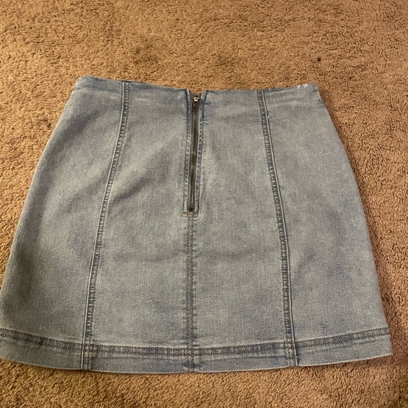 jean skirt size S - Picture 2 of 4